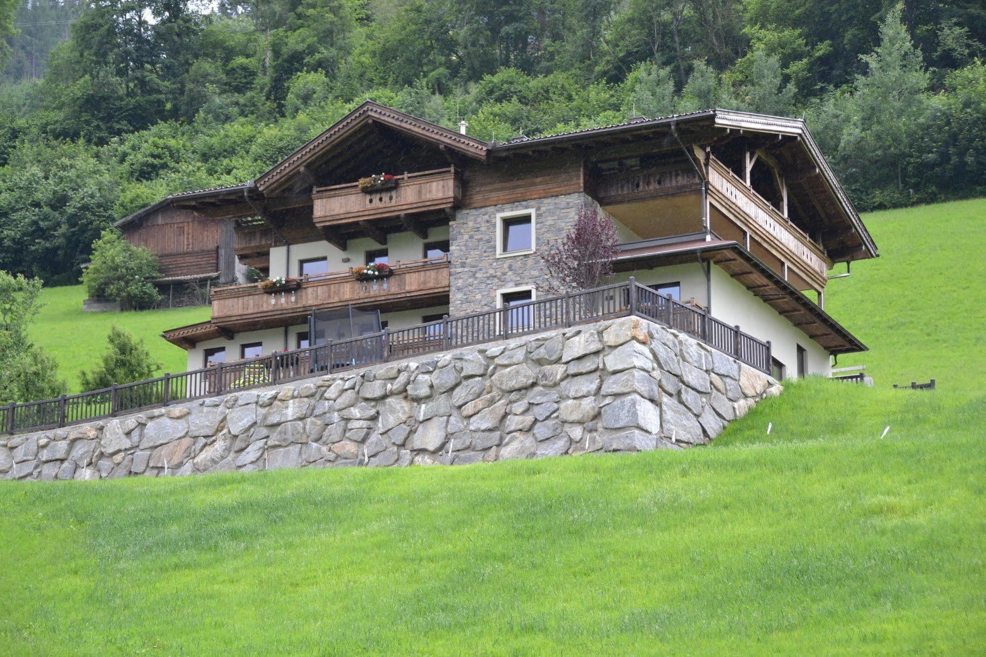 Chalets & Apartments Wachterhof Kaltenbach Exterior photo